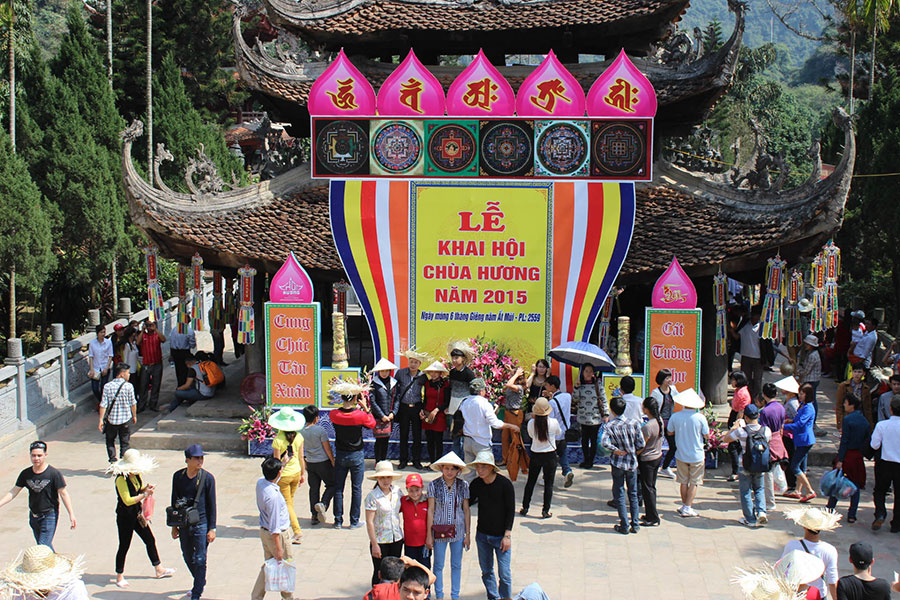 Lễ hội chùa Hương