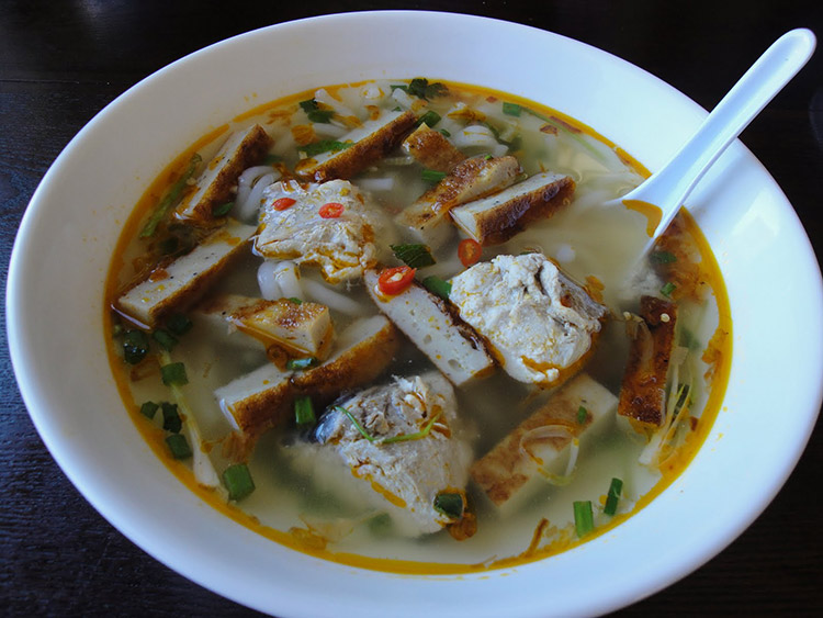 Bánh canh chả cá Nha Trang Khánh Hòa