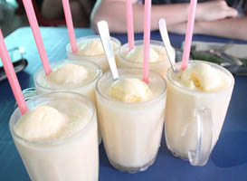 Kem sữa dừa Melaka