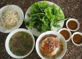 Phở khô Kontum