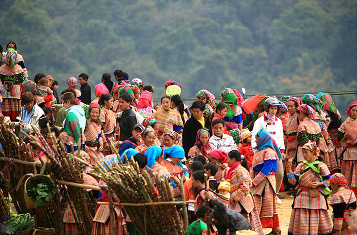 Chợ phiên Mù Cang Chải