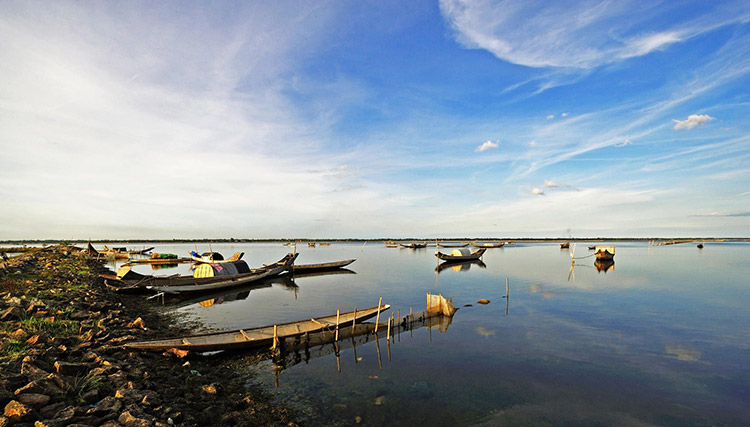 Phá Tam Giang