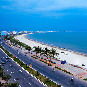 Bãi Biển Phạm Văn Đồng