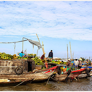 Chợ nổi Long Xuyên