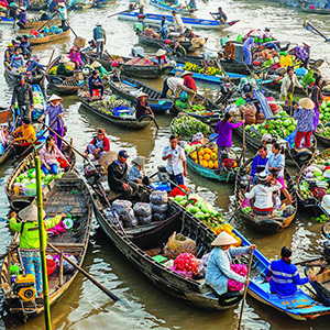 Chợ nổi Phong Điền