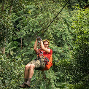 Chơi zipline Vang Vieng