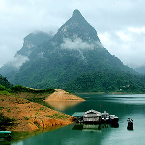 Núi Pắc Tạ Tuyên Quang