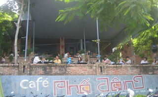 Cafe Phố Đông & Cafe Lion Vũng Tàu