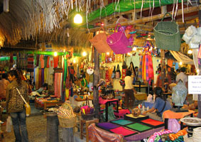 Chợ đêm (Phsa Reatrey) Phnom Penh Campuchia